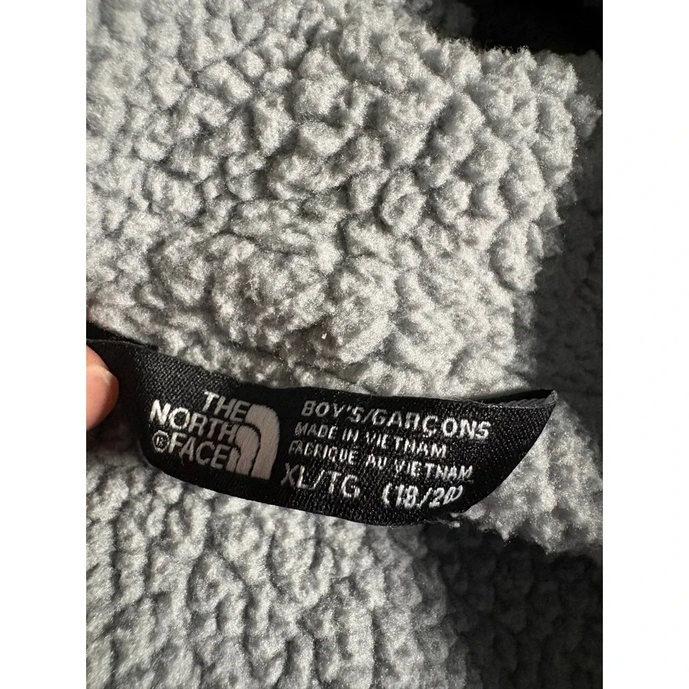 The North Face measurements chest